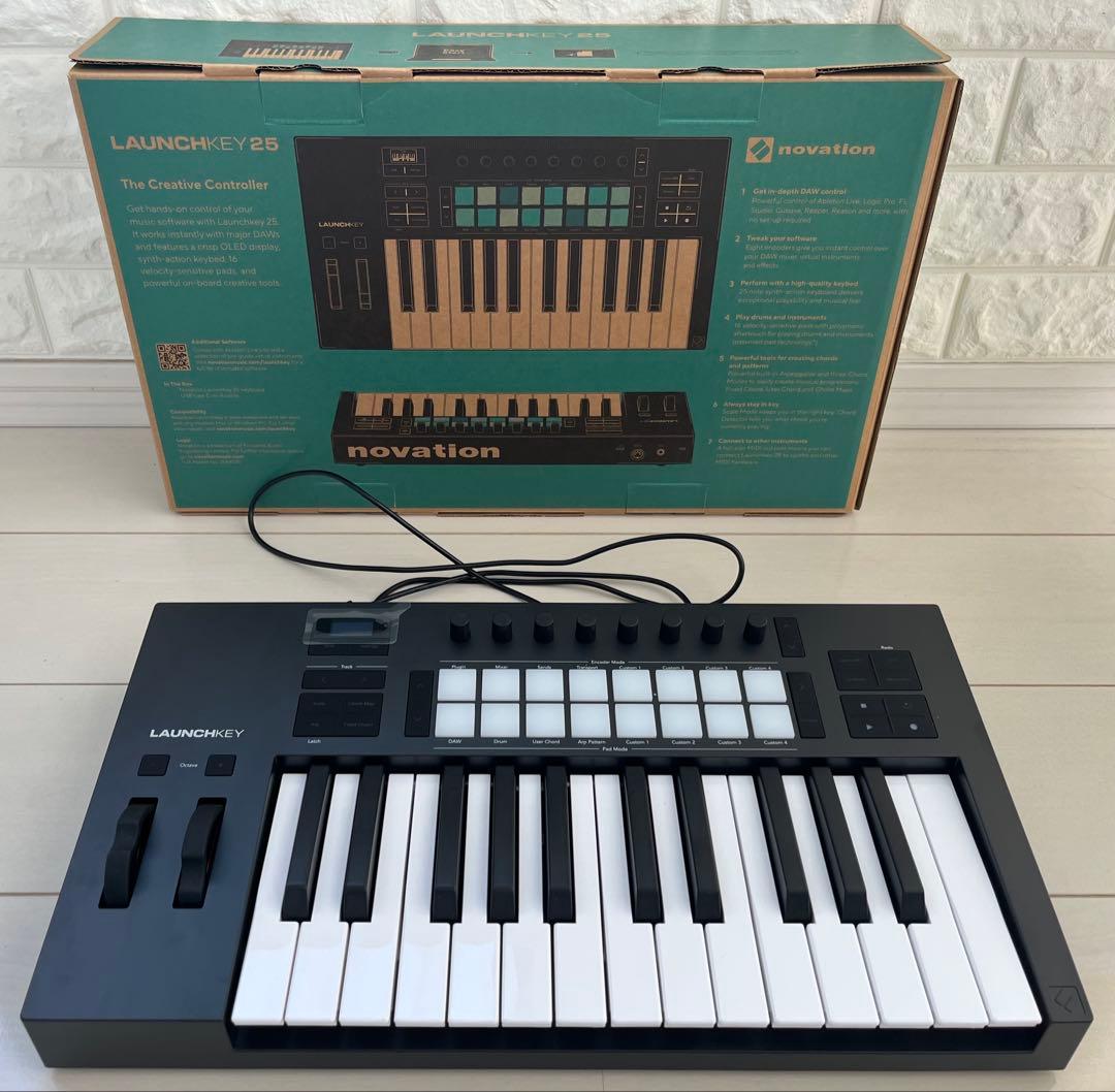 NOVATION Launchkey 25 MK4 USB-MIDIキーボード
