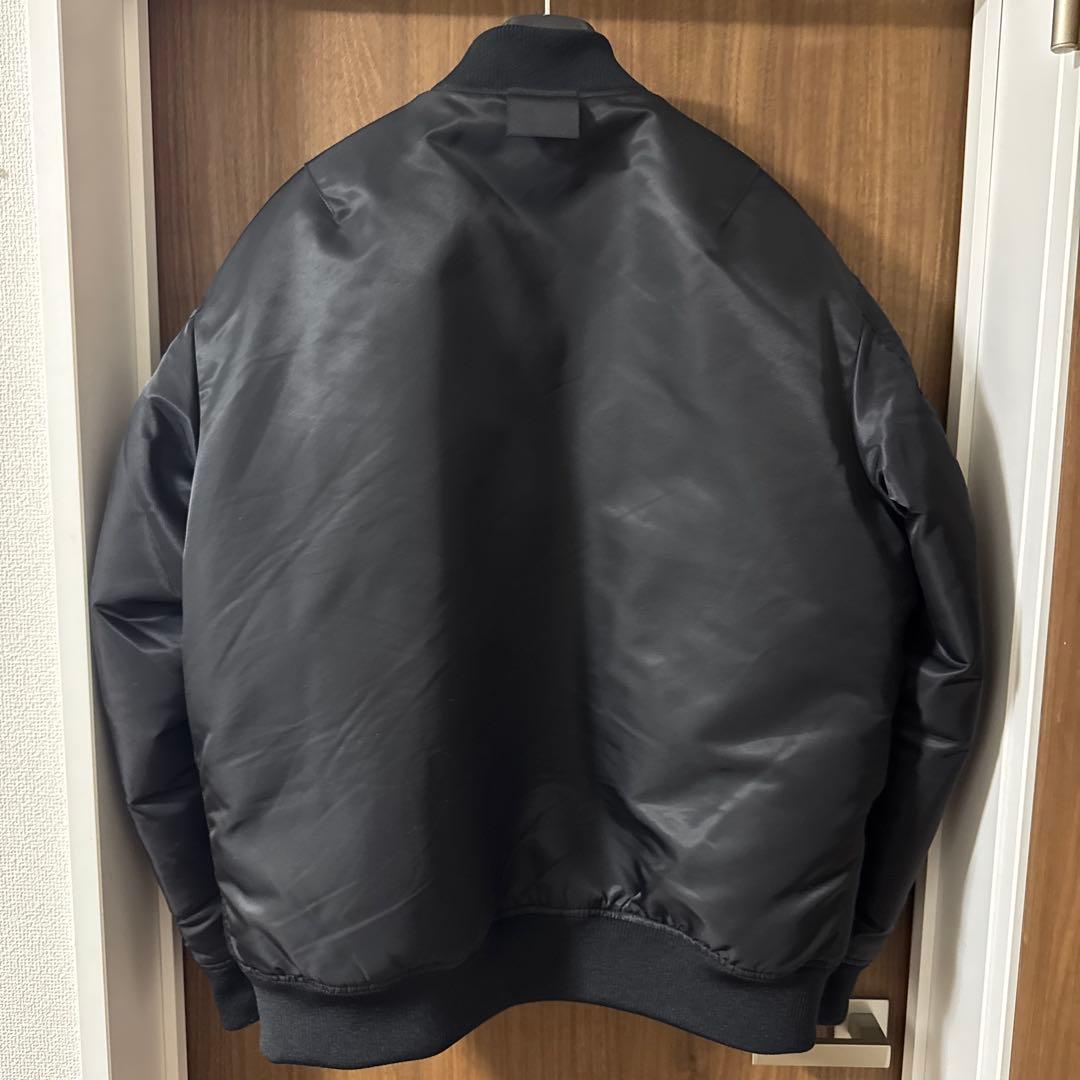 ユニクロ +J ハイブリッドダウンオーバーサイズ MA-1 ブラック XL