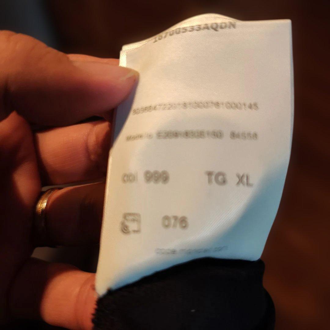 MONCLER 黒 ポロシャツ カーキ襟