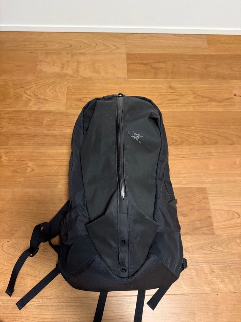 m*+様 ARC’TERYX ARRO 22 バックパック ブラック 22L