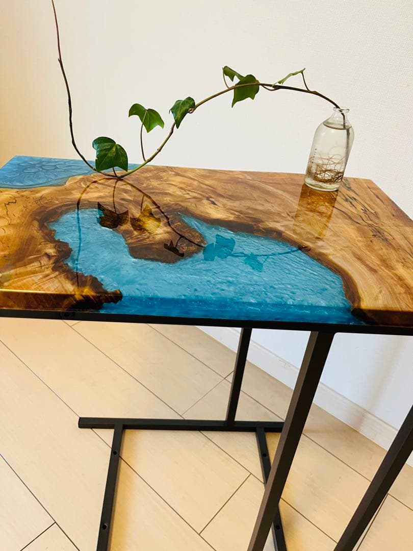 レジンテーブル　ソファテーブル　サイドテーブル　栃