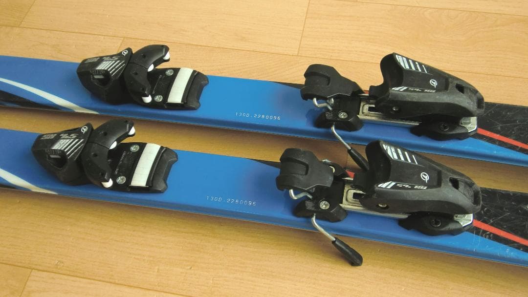 ■■送料無料■CARVING■子供用スキー4点セット■板130/靴23■