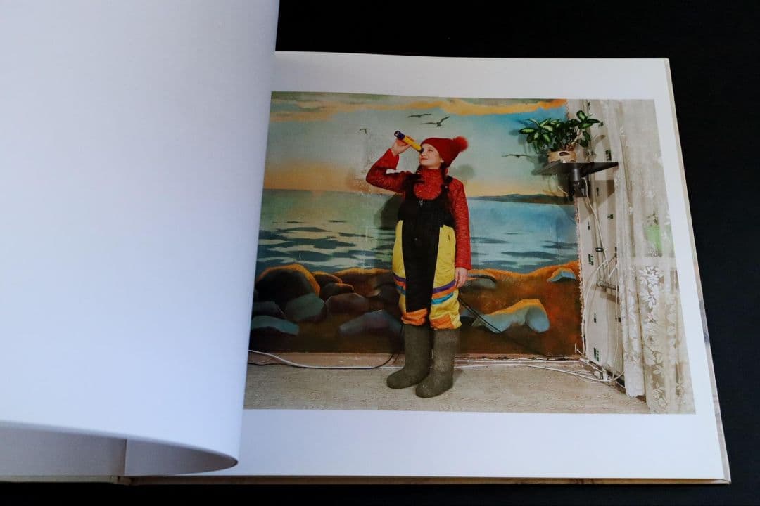 EVAENIA ARBUGAEA 写真集　 TIKSI