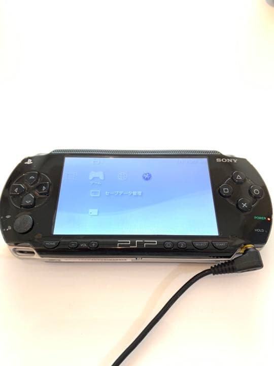 【まとめ売り】PSP2台、充電機、イヤホン用コードのセット