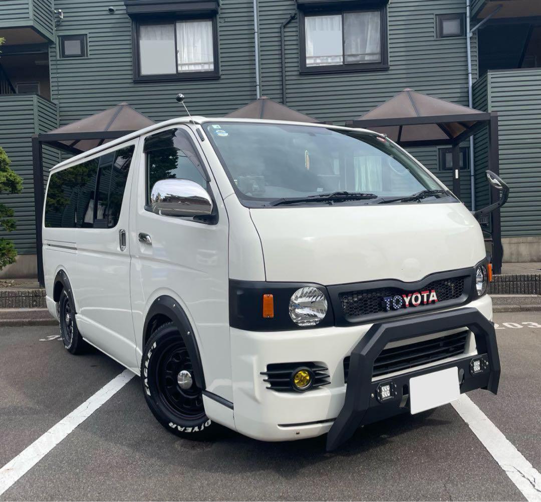 200系ハイエース3型丸目ヘッドライトカバー