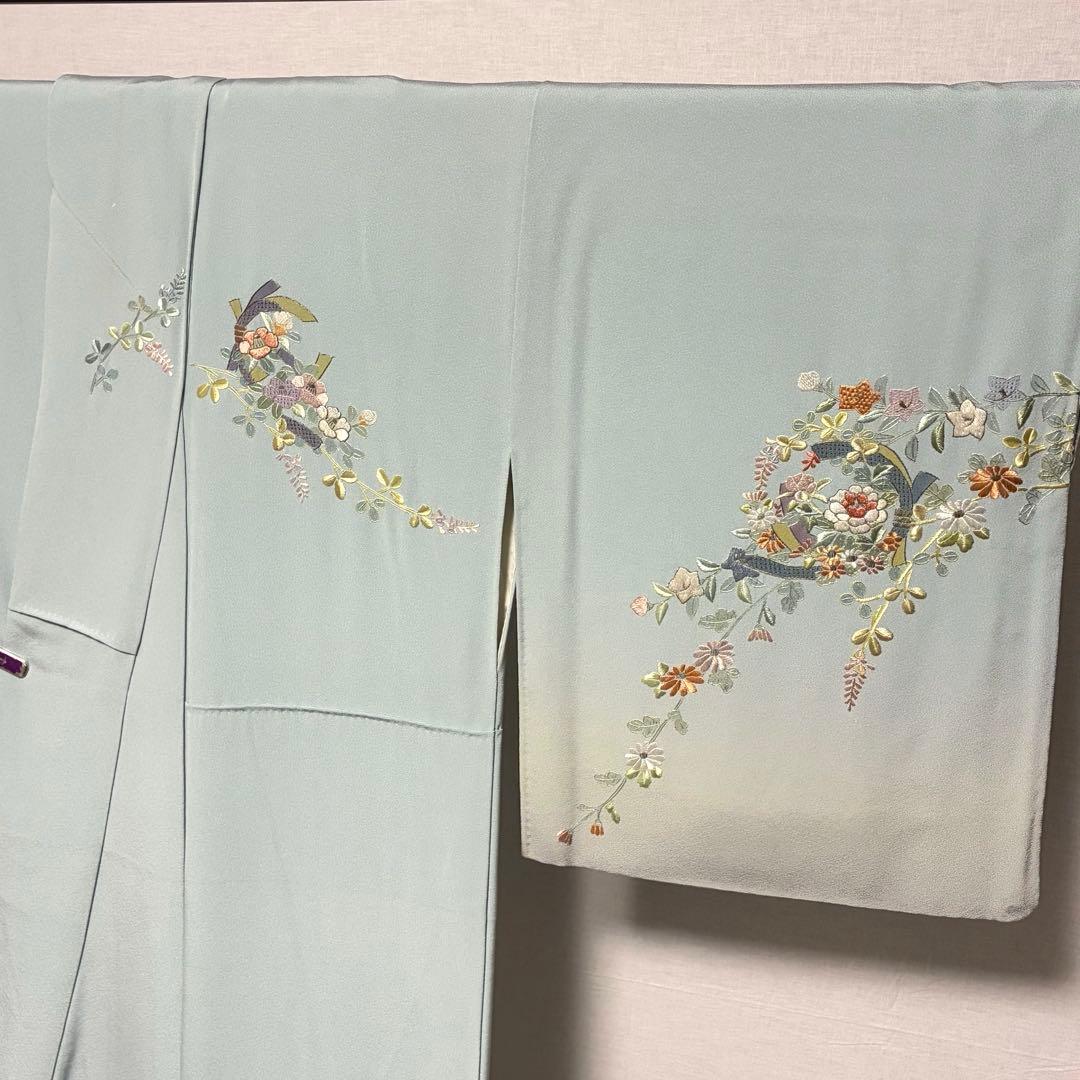 D193 訪問着　汕頭・蘇州刺繍　総刺繍　花模様　正絹　着物　袷