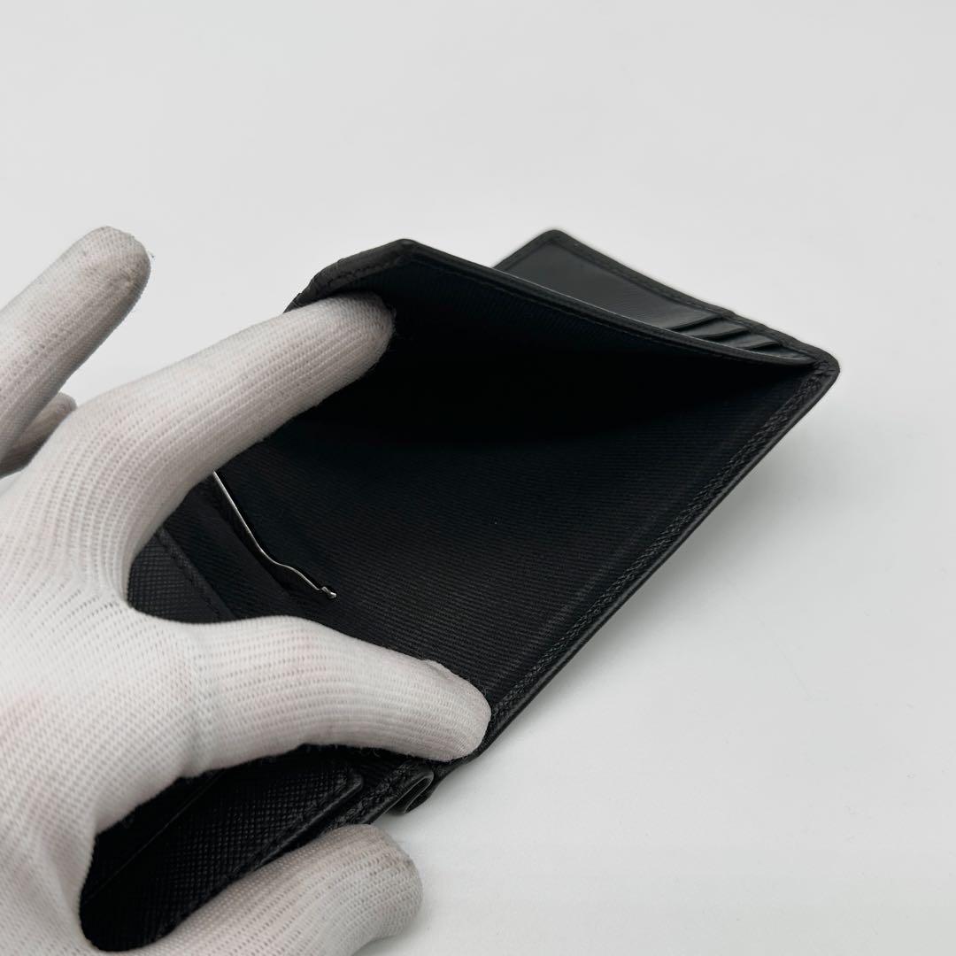 【極美品】 ヴィヴィアン レザー マネークリップ 二つ折り財布 サフィアーノ 黒