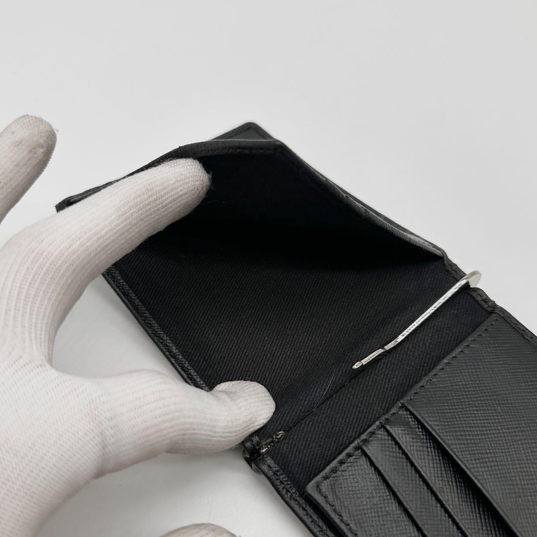 【極美品】 ヴィヴィアン レザー マネークリップ 二つ折り財布 サフィアーノ 黒