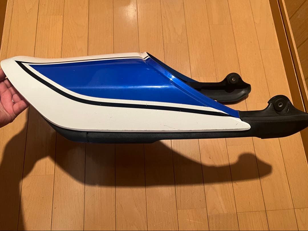 スズキ　GSX400インパルス　純正テールカウル