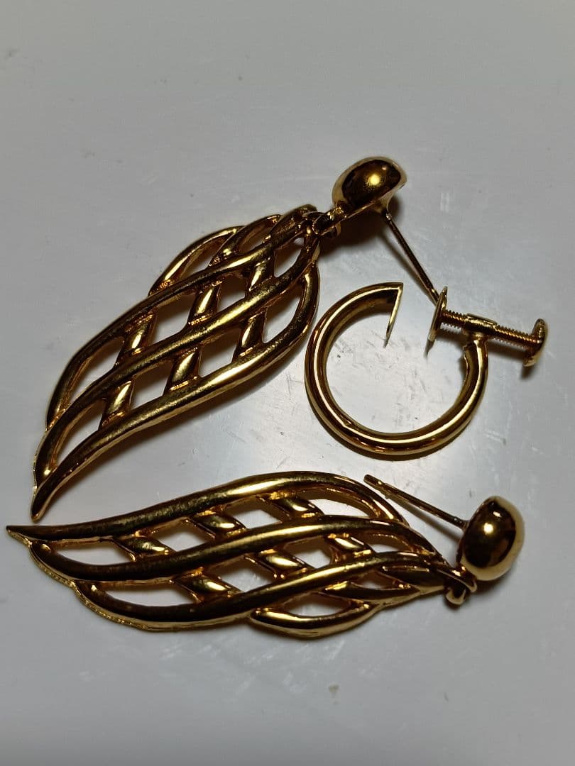 ゴールドピアス イヤリング 説明必読