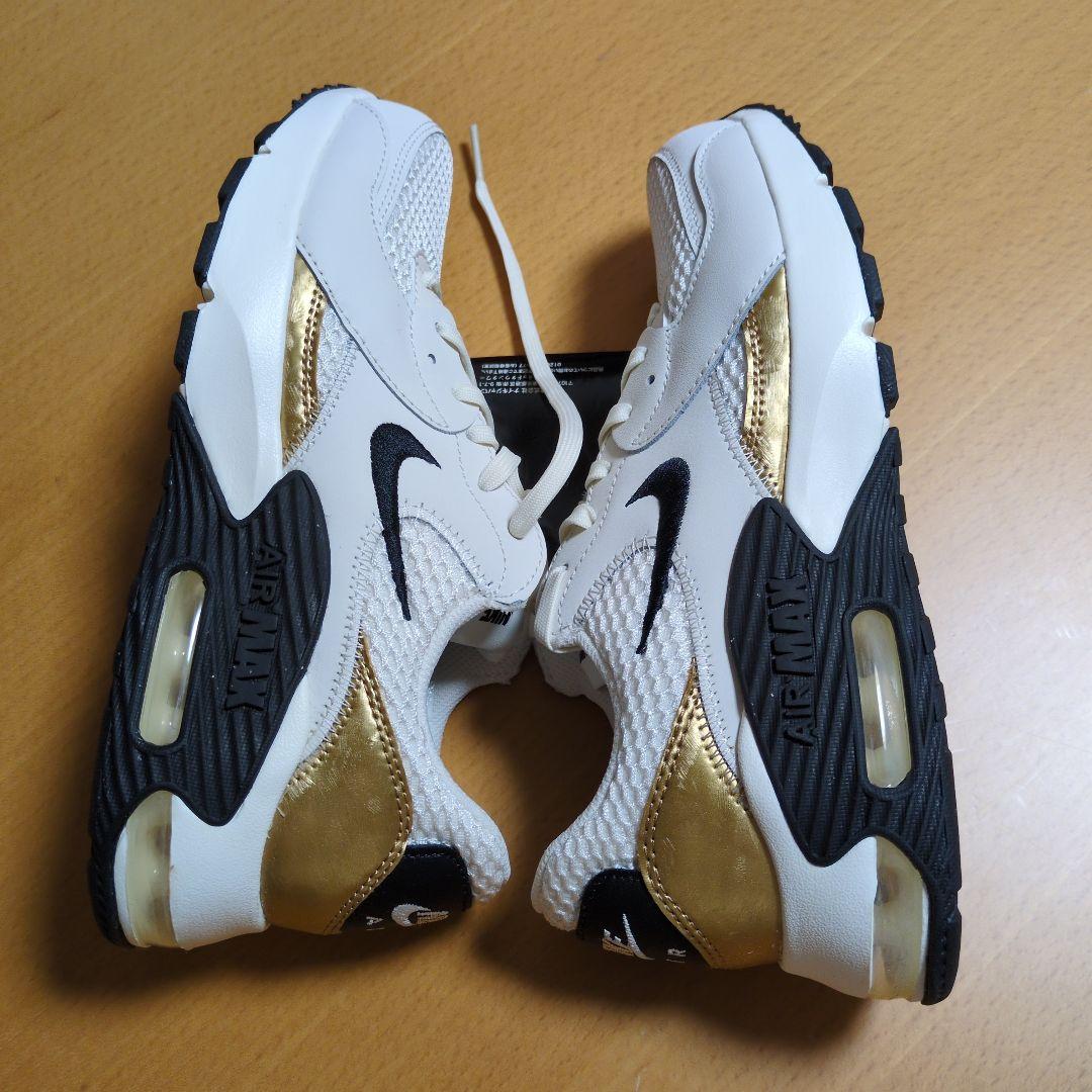 NIKE　AIR MAX EXCEE エアマックスエクシー 24cm ホワイト