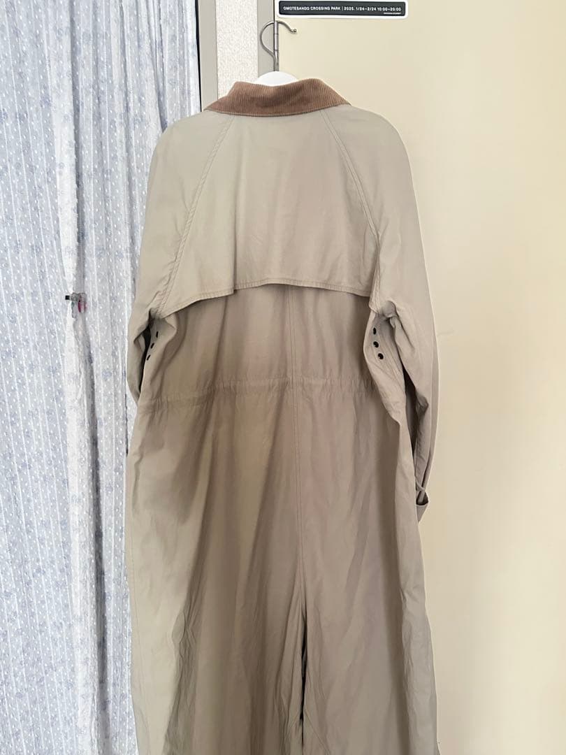 ベージュ コーデュロイ襟 ロングコート