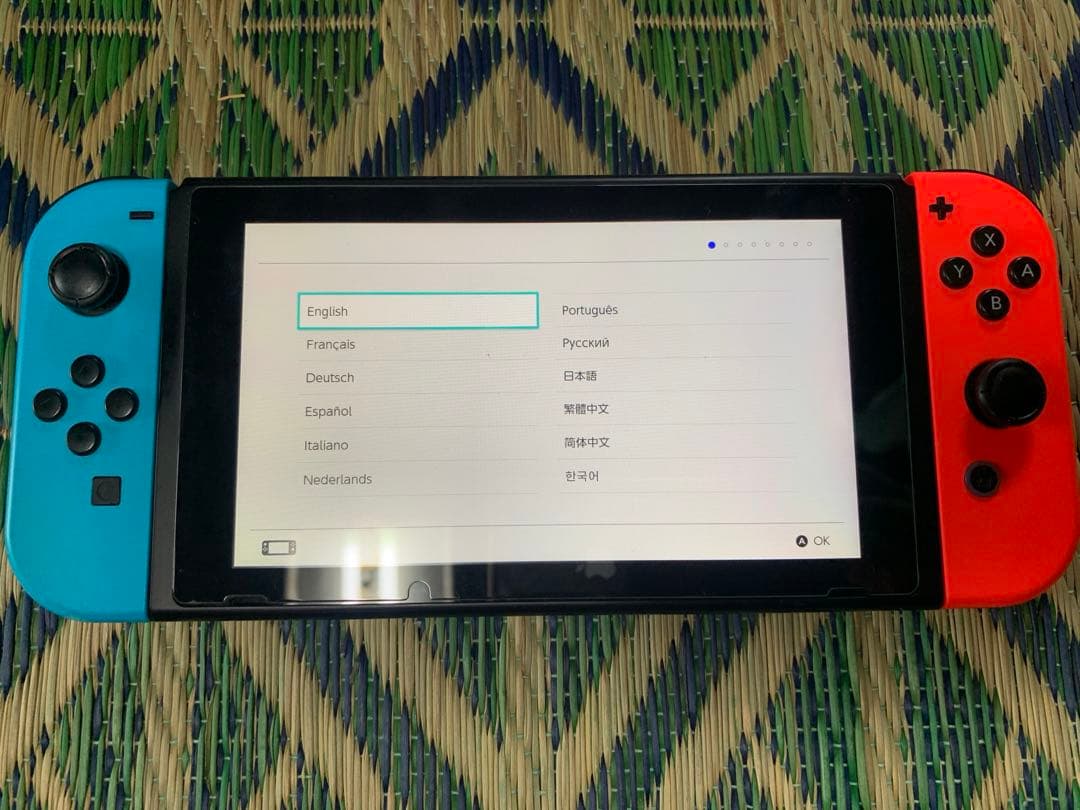 Nintendo Switch 本体 青/赤　付属品全て揃ってます