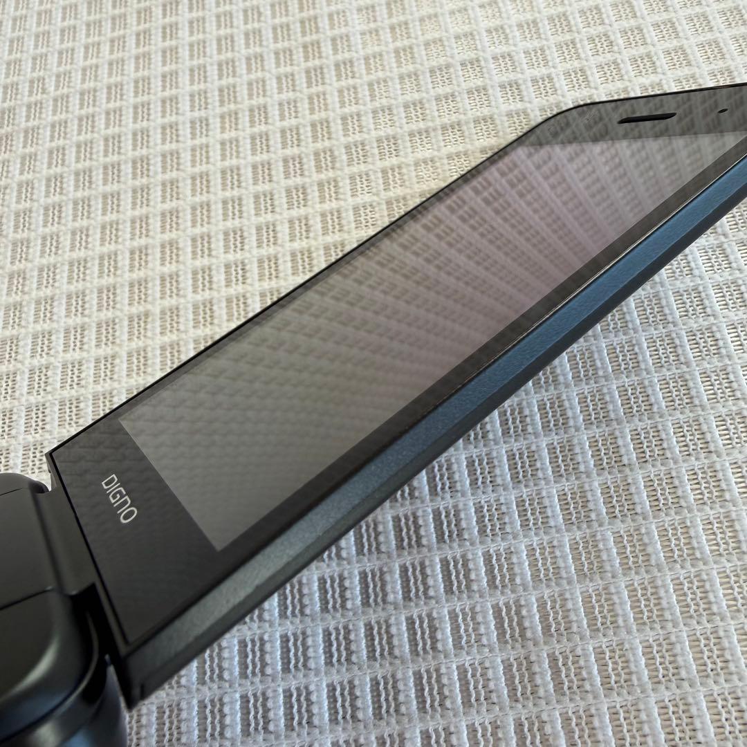 【極美品】DIGNO ケータイ3折りたたみ式携帯電話 902KCブラック