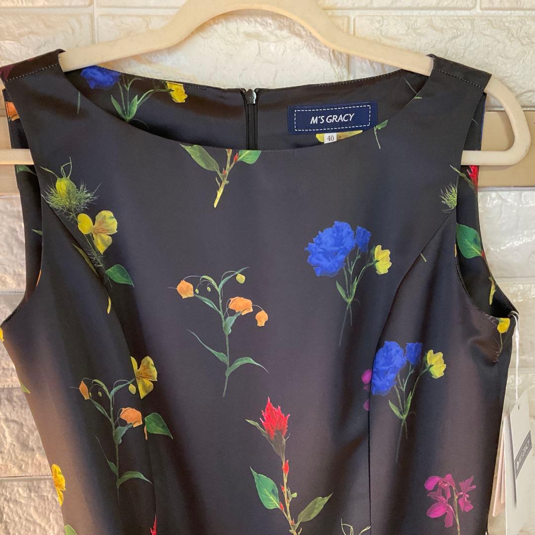 最終値下げ。エムズグレイシー　サテンブラック花柄ワンピース　未使用タグ付き