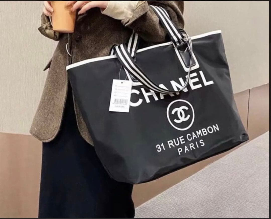 ☆CHANEL☆新品　トートバッグ ロゴ入りトートバッグ