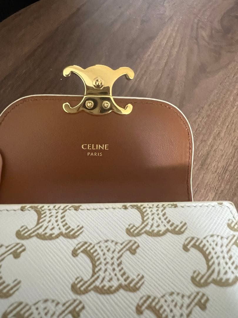 CELINE スモールウォレット トリオンフ ホワイト