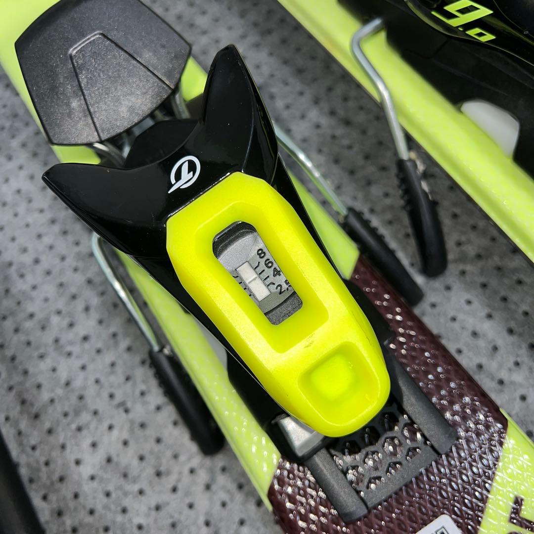 3回使用 スキー板 HEAD V-SHAPE V1 130cm ストック付