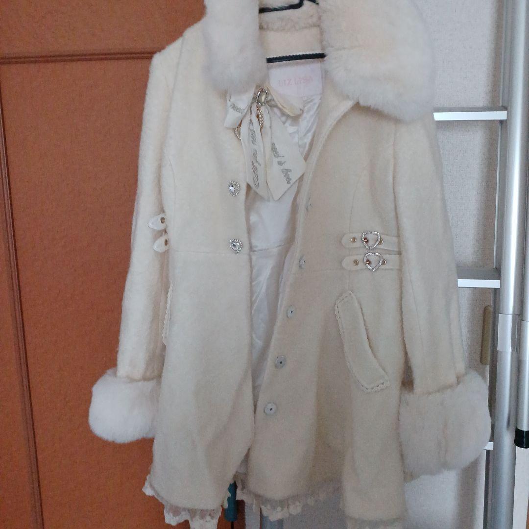 【2/25まで】LIZLISA ホワイトファーコート リボン付き