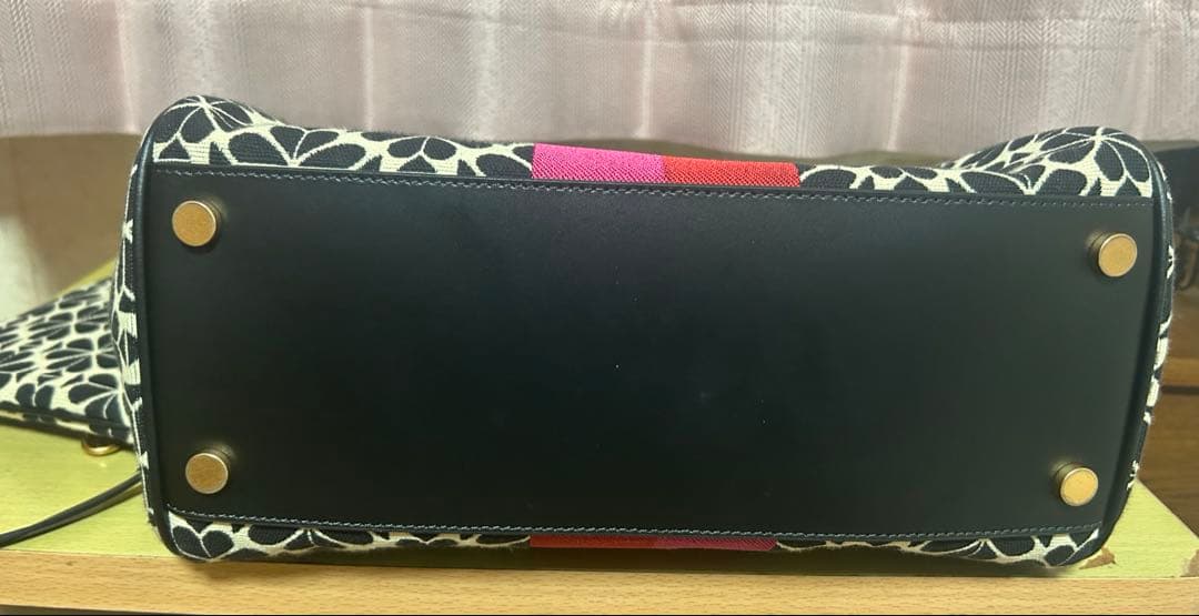ケイトスペード　katespade バッグ　クローバー　ショルダーバッグ　トート