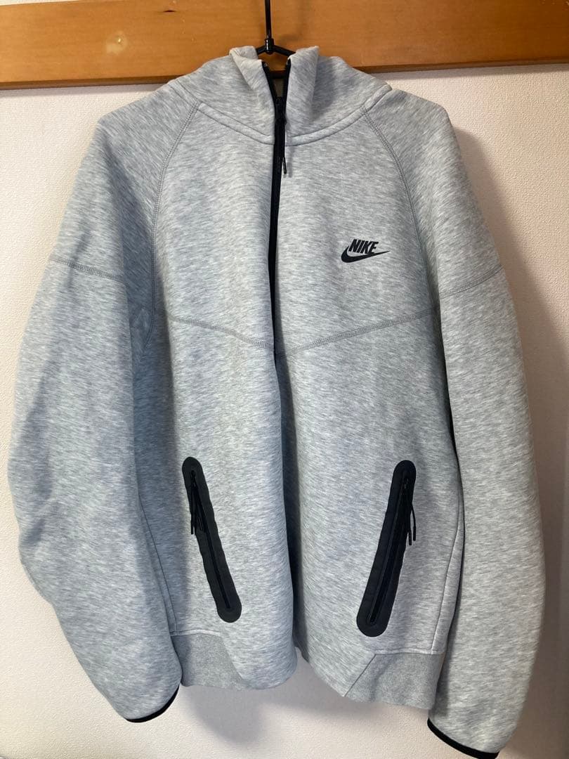 美品　ナイキ　NIKE テックフリース　パーカー　フルジップ　グレー　XL