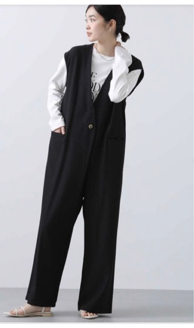 ☆新品未使用☆Gready Brilliant Ｖネックサロペット