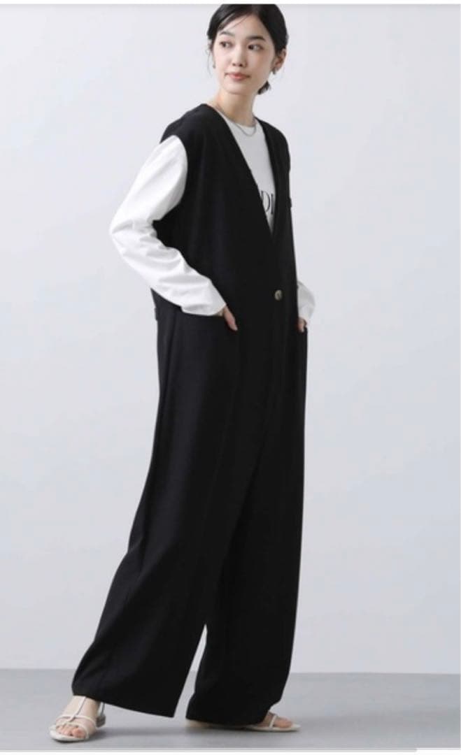 ☆新品未使用☆Gready Brilliant Ｖネックサロペット