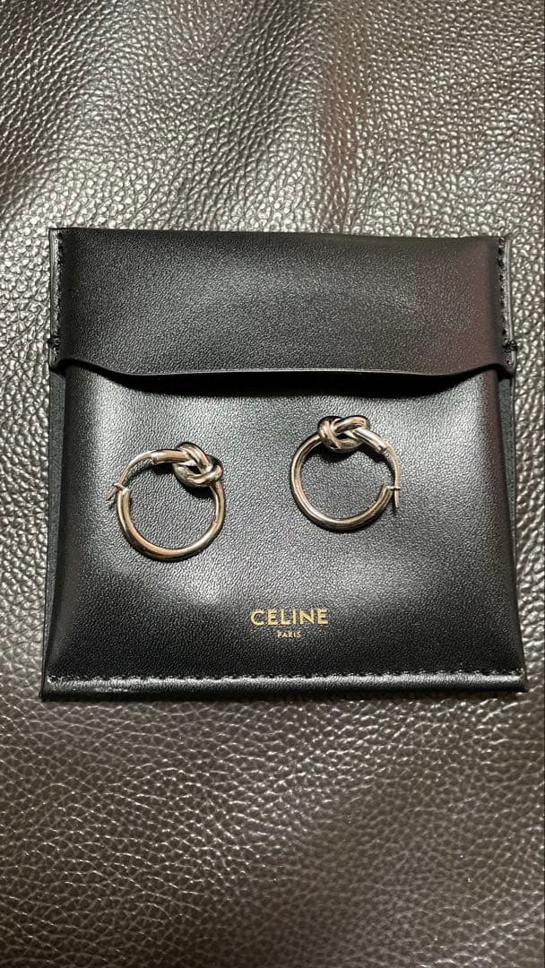celine ノットピアス