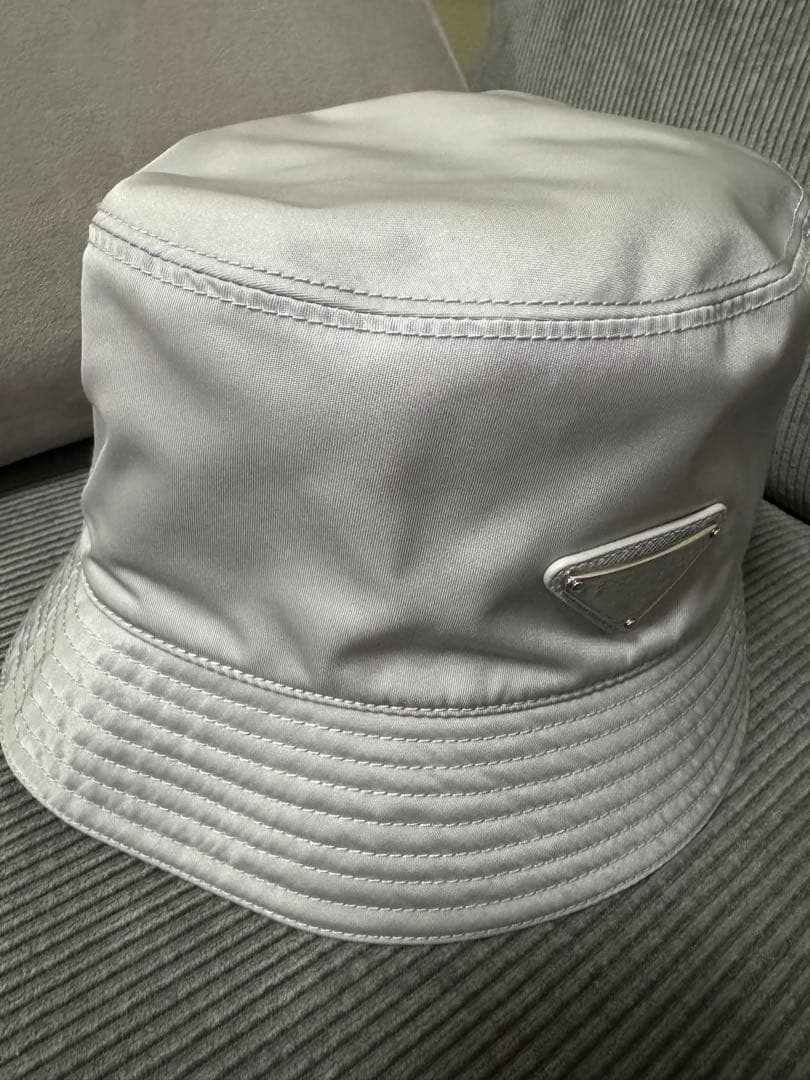 【新品】プラダ PRADA シルバー バケットハット M