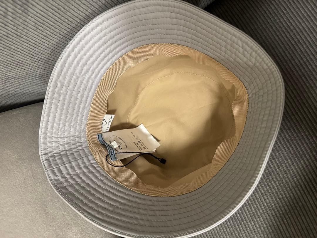 【新品】プラダ PRADA シルバー バケットハット M