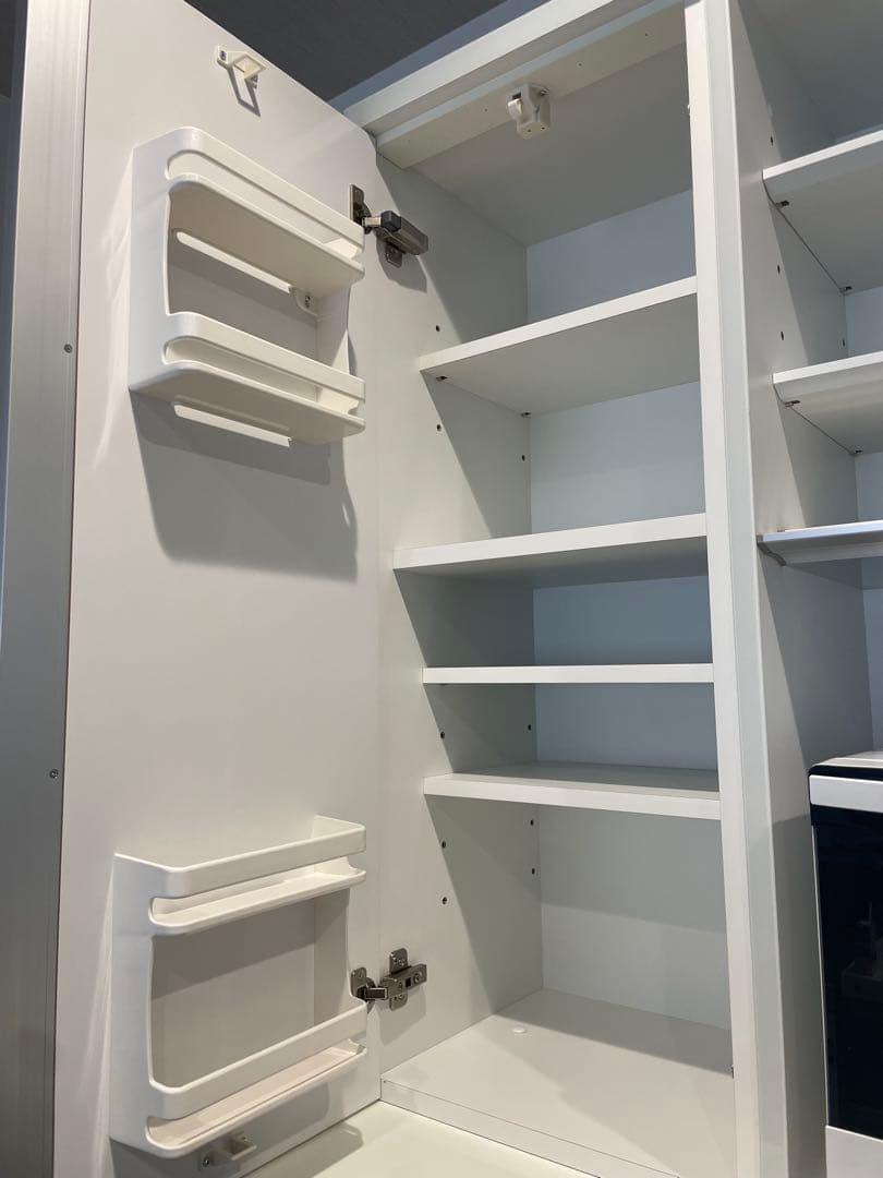 ホワイト 食器棚・配送料込み！