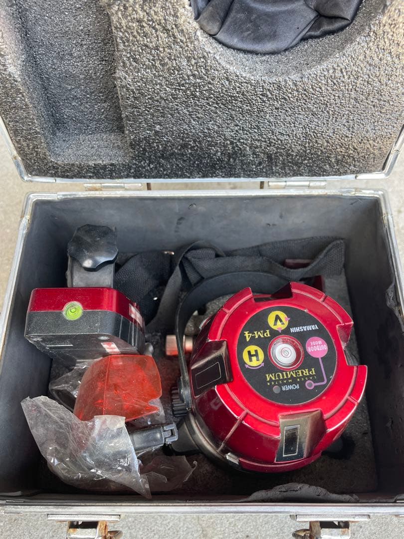 YAMASHIN レーザー墨出し機