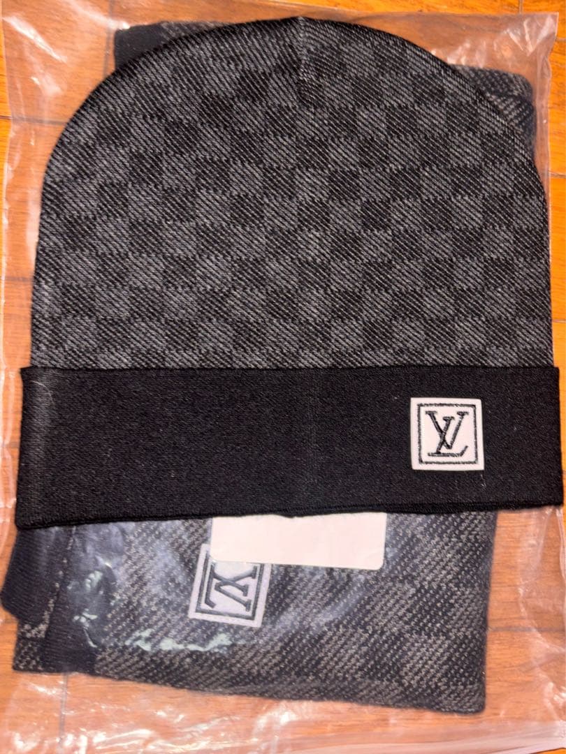 LOUIS Vuitton LV ルイヴィトン ニット帽 マフラーセット
