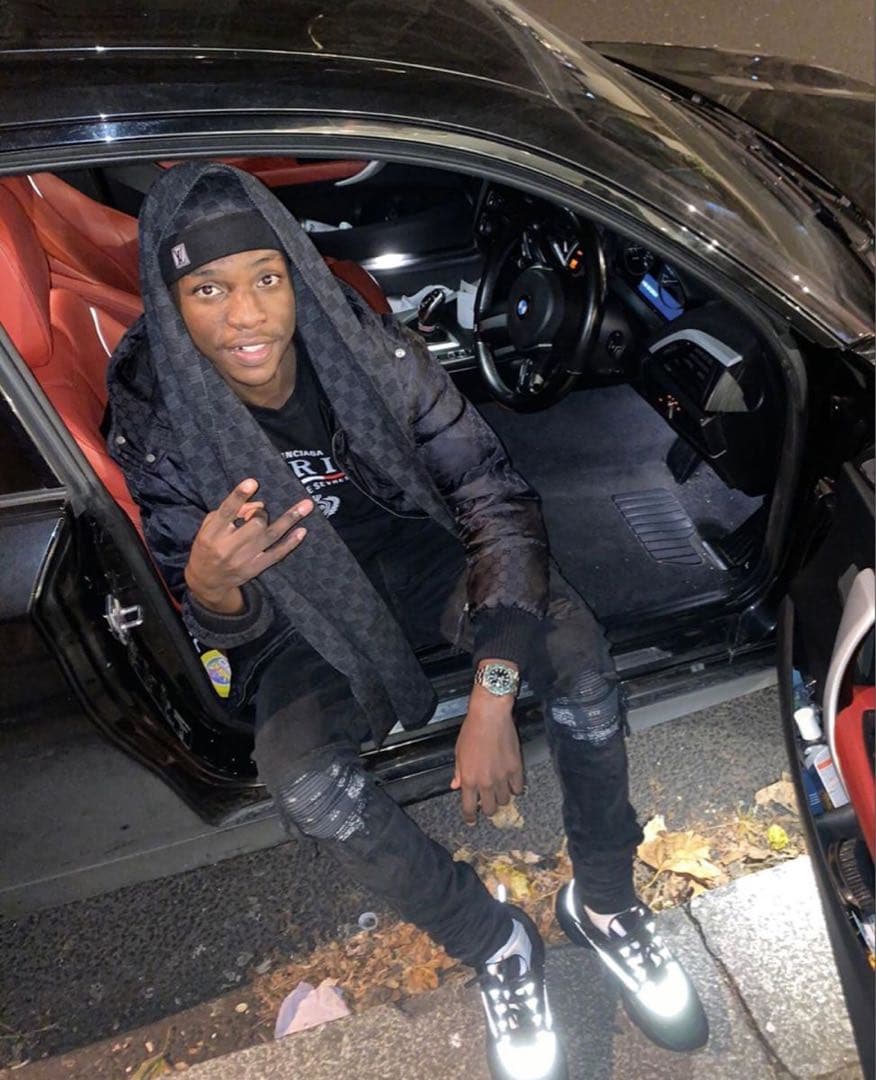 LOUIS Vuitton LV ルイヴィトン ニット帽 マフラーセット