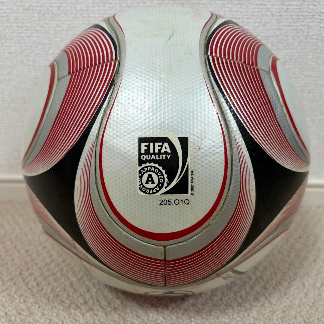 adidasチームガイスト2 FIFA 赤　白　黒