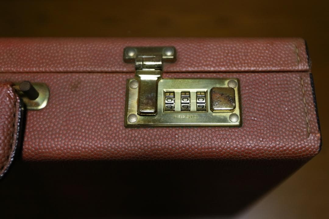 ★NFL公式アタッシュケース★アメリカンフットボール★茶色★80年代