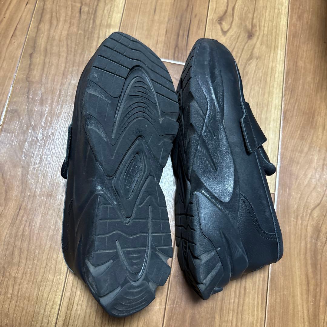 PUMA ブラック スリッポンスニーカー ローファースニーカー　25cm プーマ