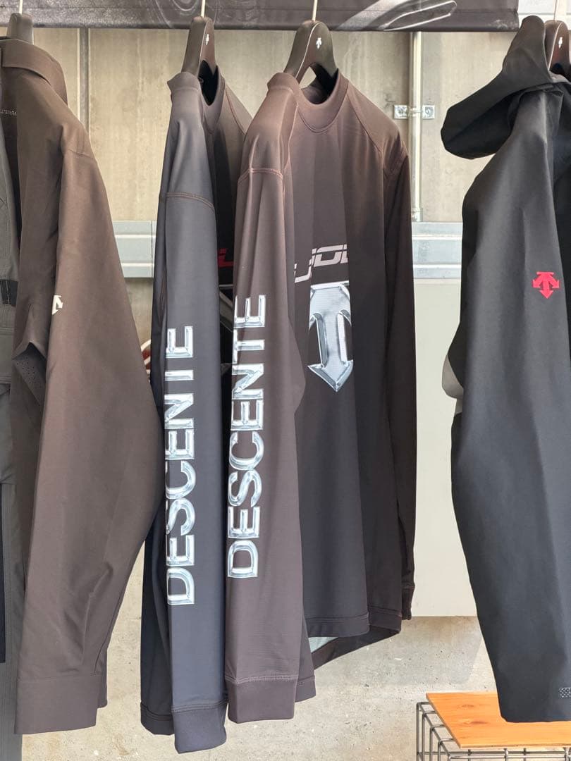 トップス JJJJound DESCENTE ALLTERRAIN Longsleeve