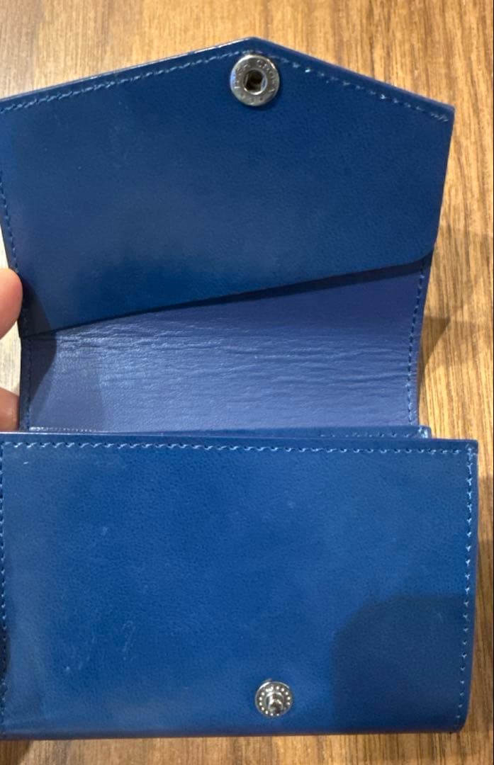 いっぱい入る小さい財布 アブラサス ブルー