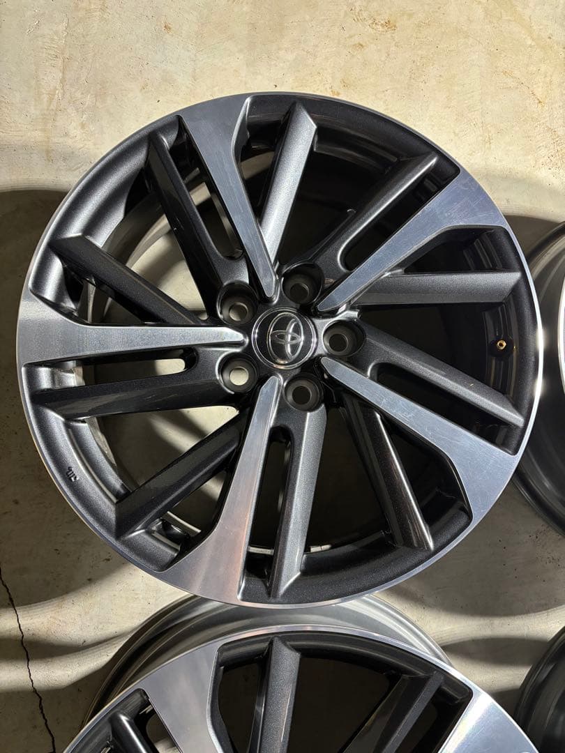 カローラクロス　純正　ホイール　18インチ　4本セット