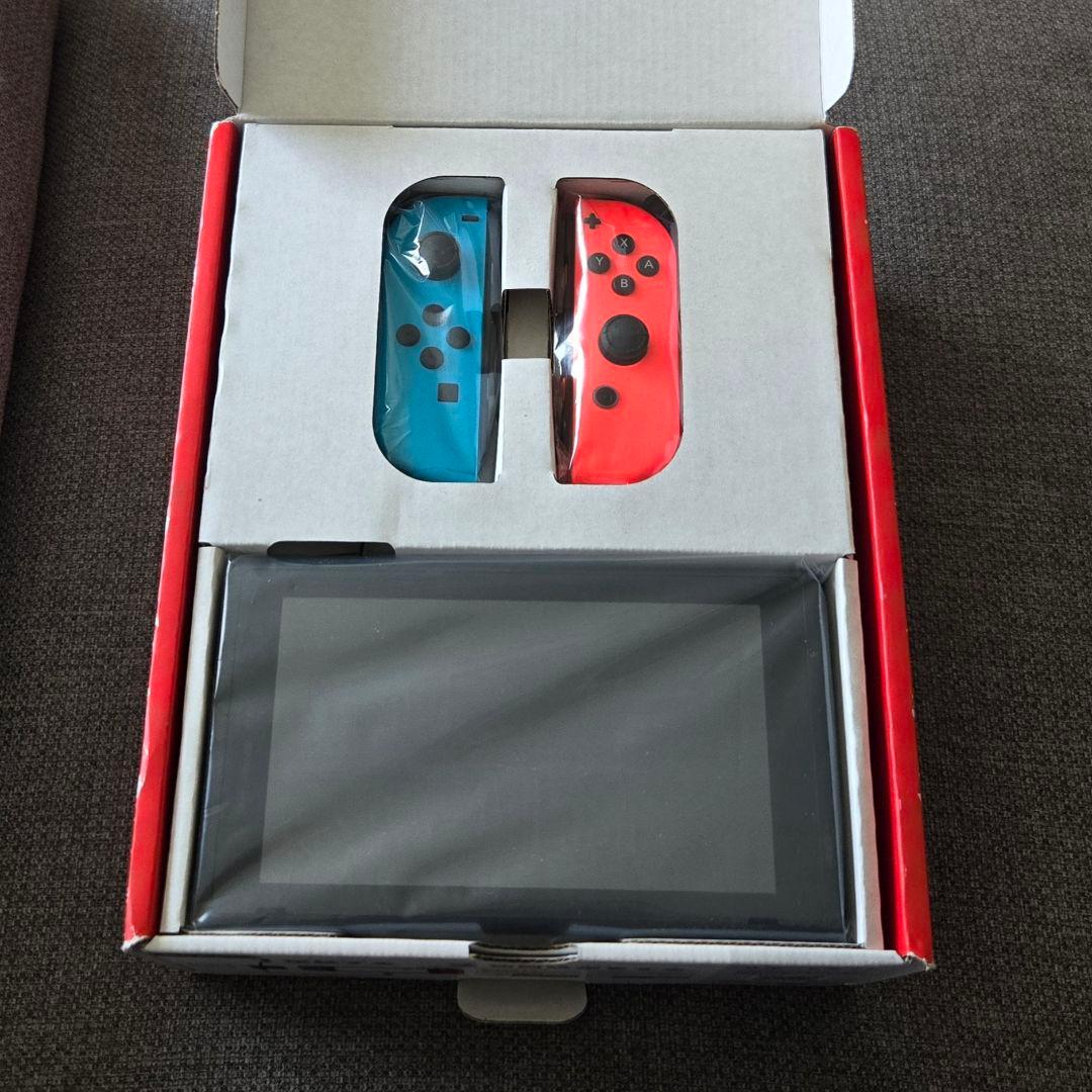 【新品未使用】　NintendoSwitch　本体　ニンテンドースイッチ