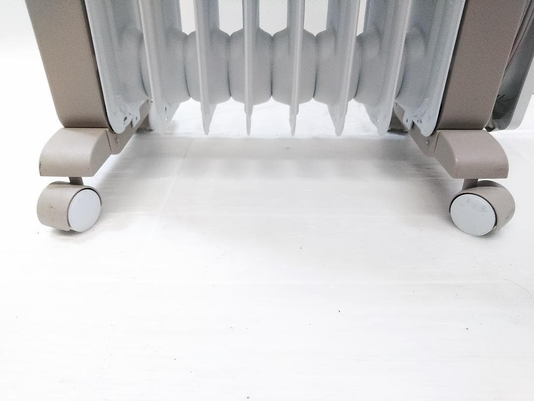 デロンギオイルヒーター ヴェルティカルド RHJ21F0812-WH★