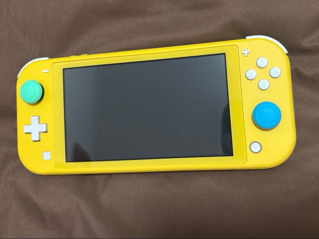 Nintendo Switch Lite イエロー本体充電用ケーブル