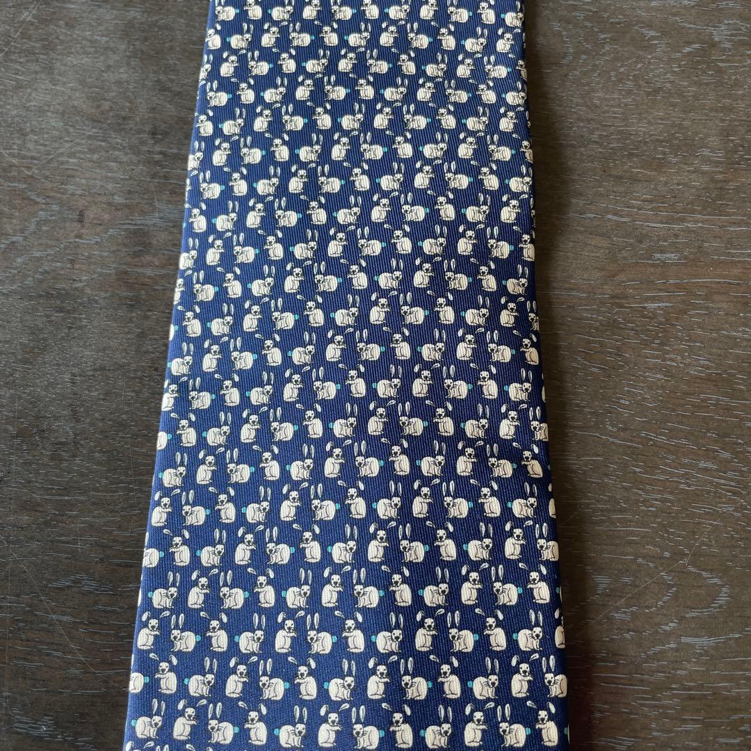 Salvatore Ferragamo ネクタイ ネイビー 新品未使用