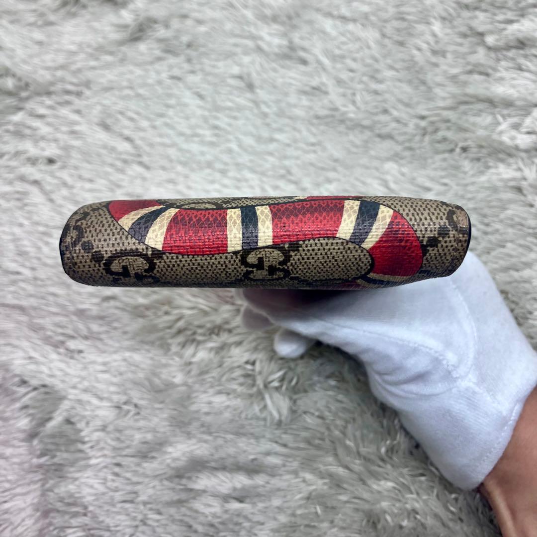 箱付き極美品✨GUCCI キングスネーク GGスプリーム 二つ折り財布 GG柄