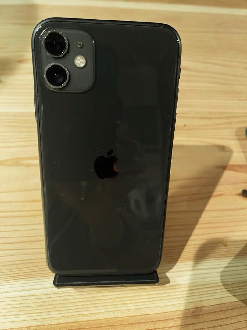 Apple iPhone 11 スペースグレー ケース付き
