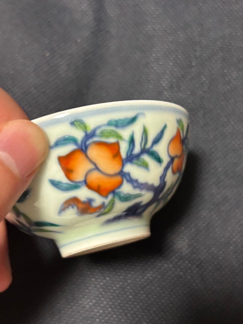 中国清時代　闘彩　寿桃茶碗 盃 豆彩 鬥彩 大清雍正年製在銘 官窯 2個セット