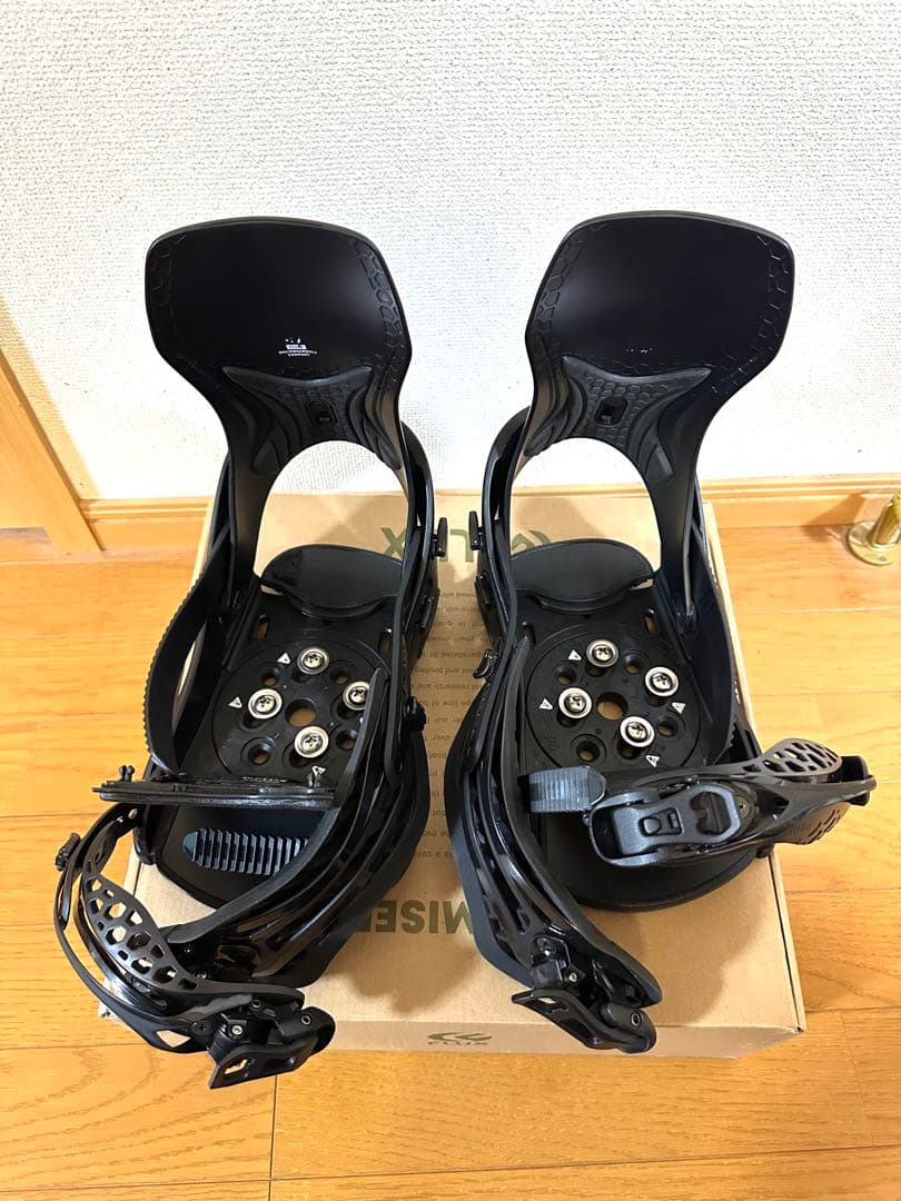 FLUX CV M サイズ　23-24モデル　ブラック 使用4回