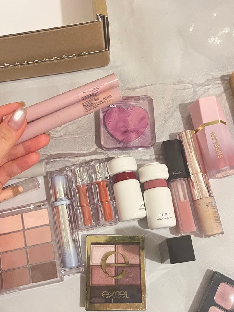 GW特別価格　コスメまとめ売り