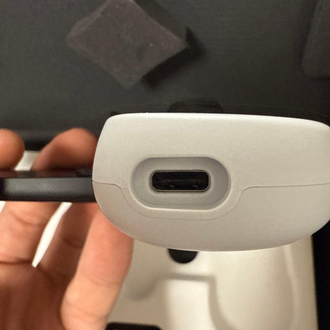 スマートフォン用ゲームコントローラーバックボーン